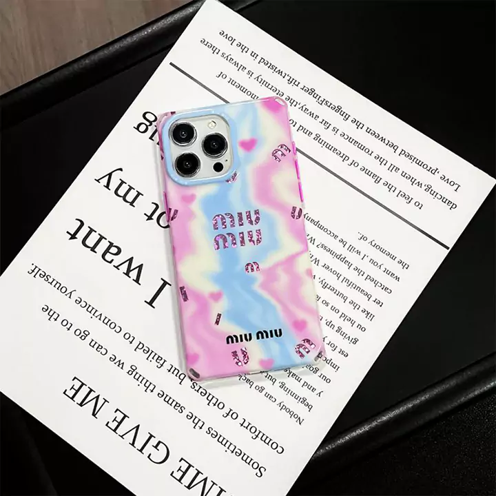 miumiu iphone16ケース ストラップ 穴付き