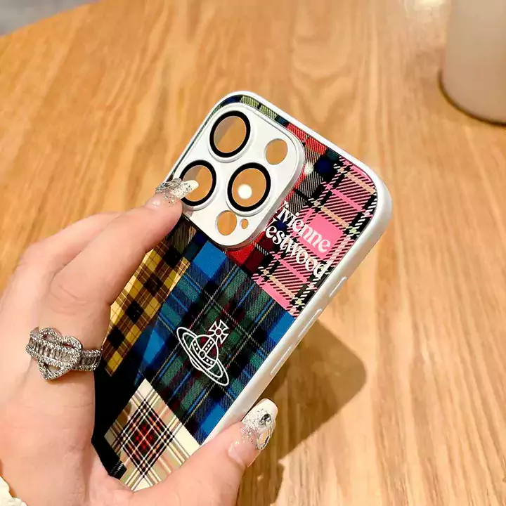 vivienne iphone16 pro maxカバー 光沢感