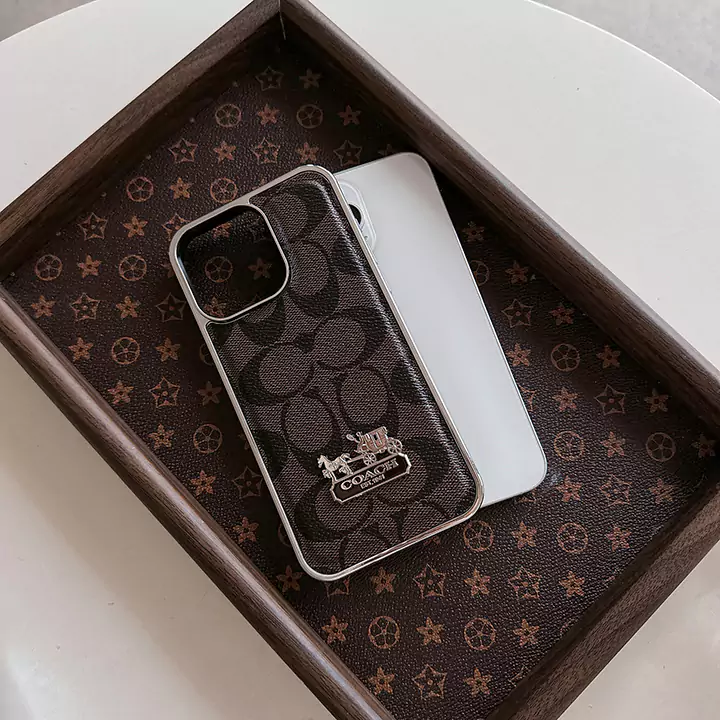 coach iphone16ケース シルバー