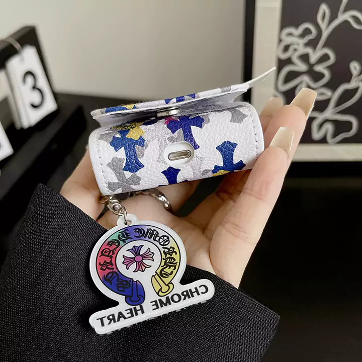 Chrome Hearts airpods4ケース ペンダント付き