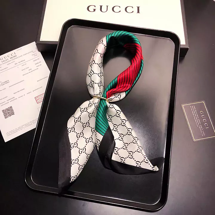 GUCCI柄 正方形ストール