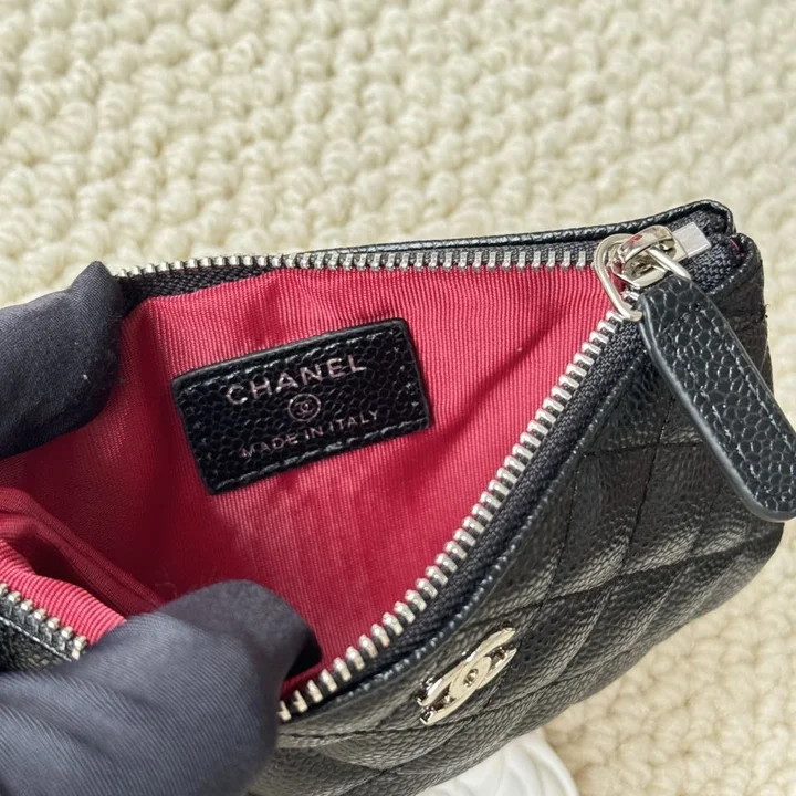 CHANEL キャビアスキンコインケース