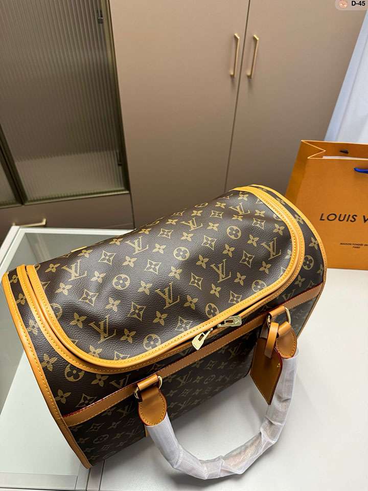 Vuitton 小型犬 キャリーバッグ