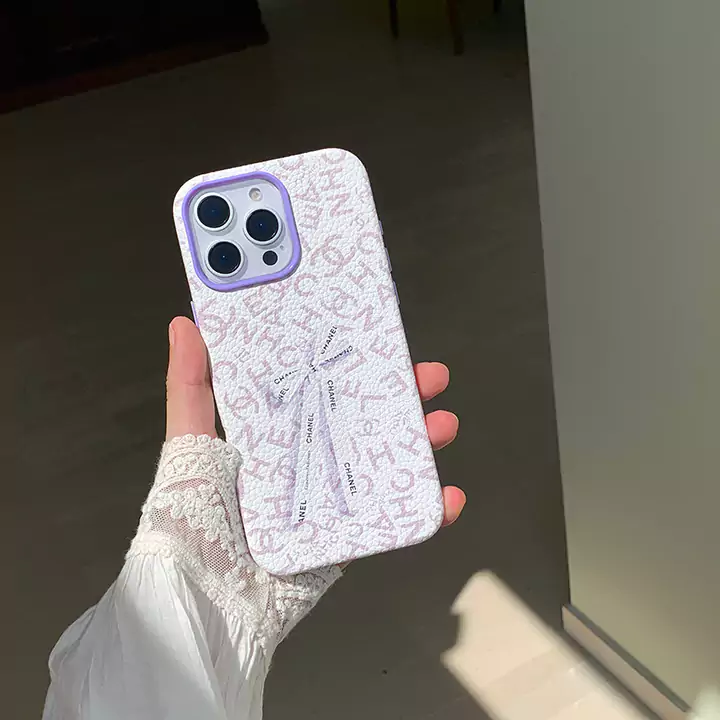 シャネルiphone16 pro maxケース 大人 かわいい