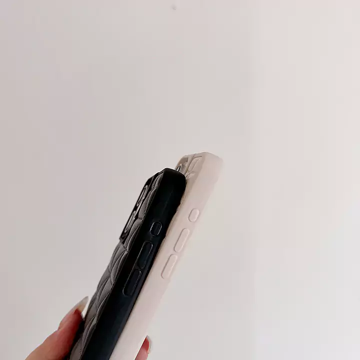 prada iphone16 pro maxスマホケース 男 女