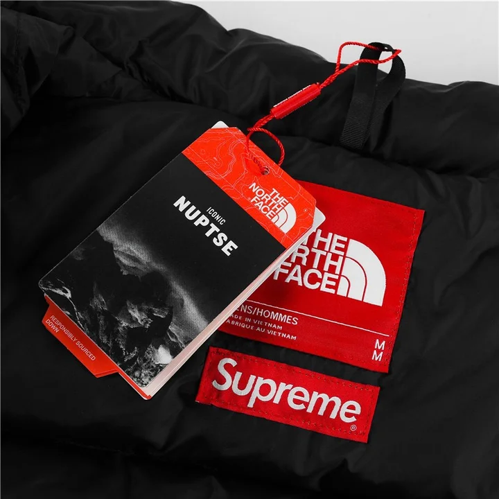 supreme Paper Print Nuptse Jacket ダウンジャケット