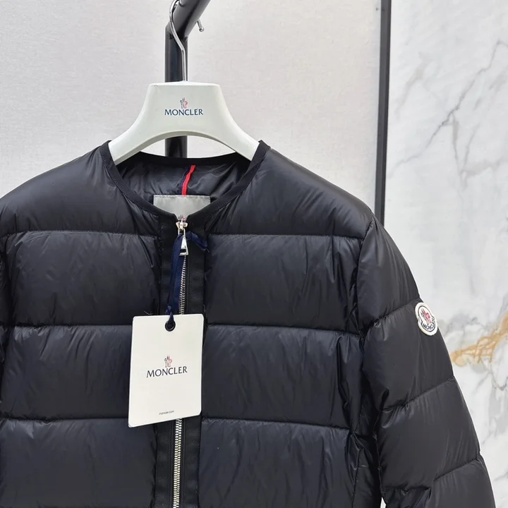 MONCLER ダウンコート レディース