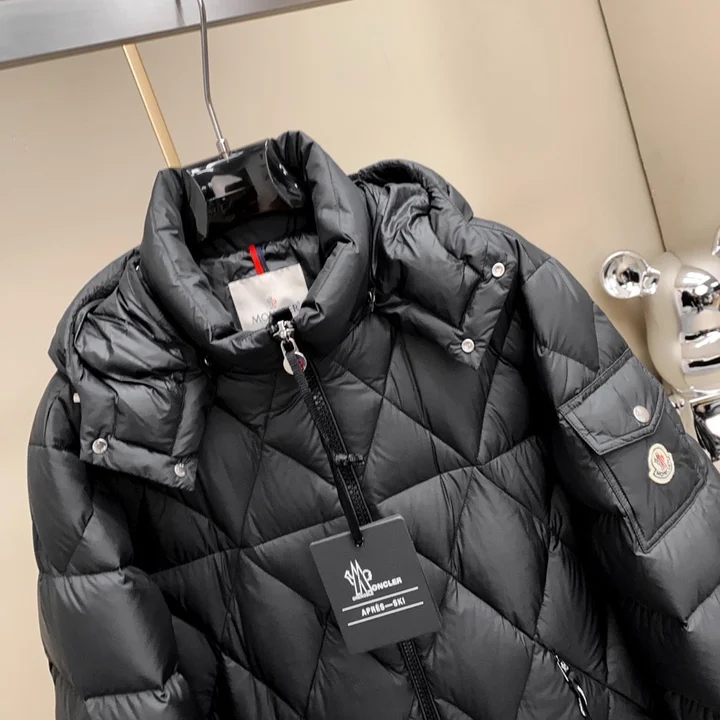 MONCLER メンズ ダウンジャケット