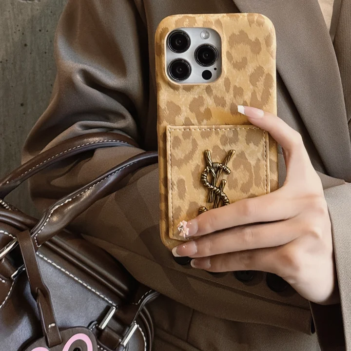 ysl レトロ メタルロゴ iphone16ケース