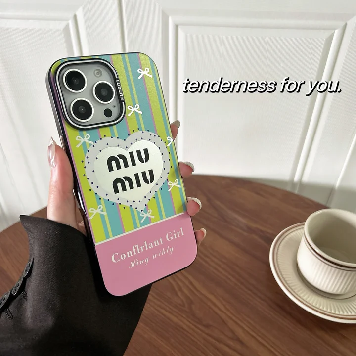 miumiu iphone16ケース指紋防止